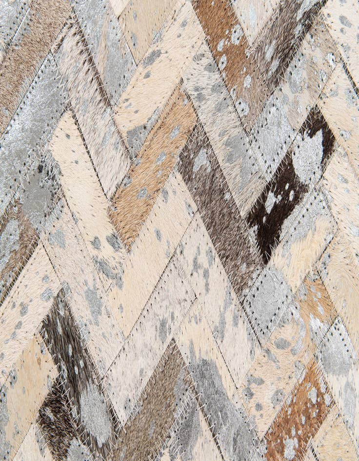 Detail image of 5' 2 x 7' 5 Cowhide Stocks Rug