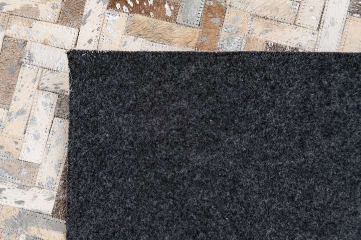 5' 2 x 7' 5 Cowhide Stocks Rug