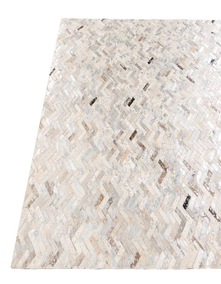 Detail image of 5' 4 x 7' 7 Cowhide Stocks Rug