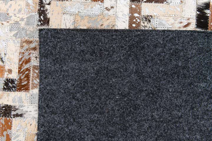 5' 3 x 7' 5 Cowhide Stocks Rug