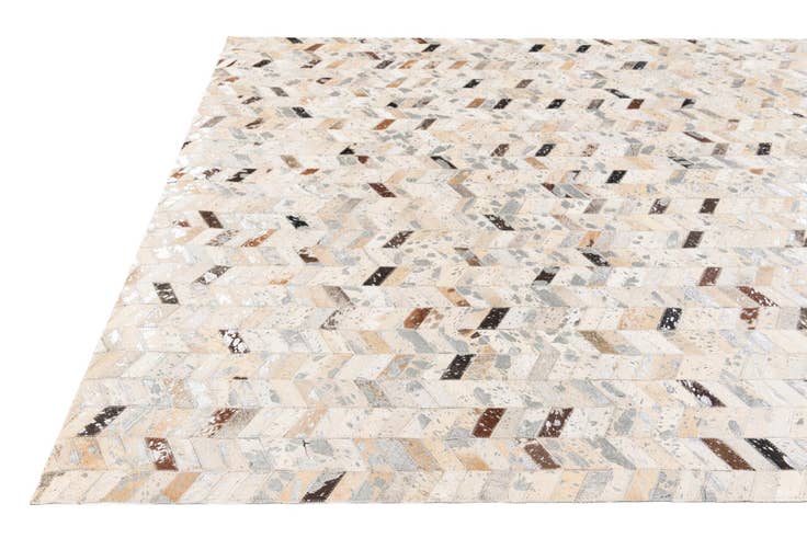 Detail image of 5' 4 x 7' 7 Cowhide Stocks Rug
