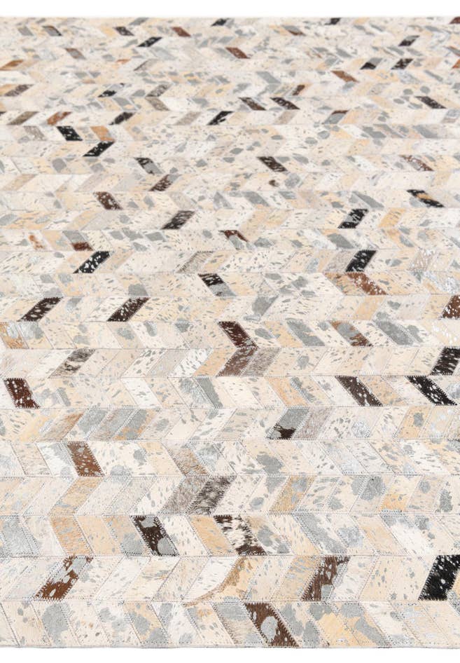 Detail image of 5' 4 x 7' 8 Cowhide Stocks Rug