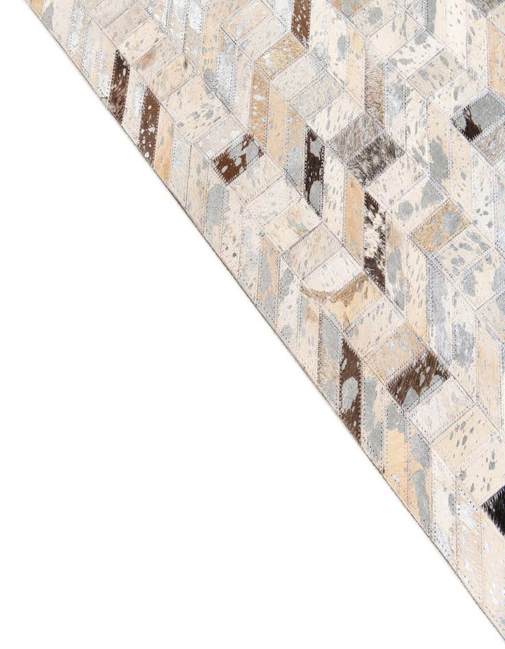 Detail image of 5' 4 x 7' 8 Cowhide Stocks Rug