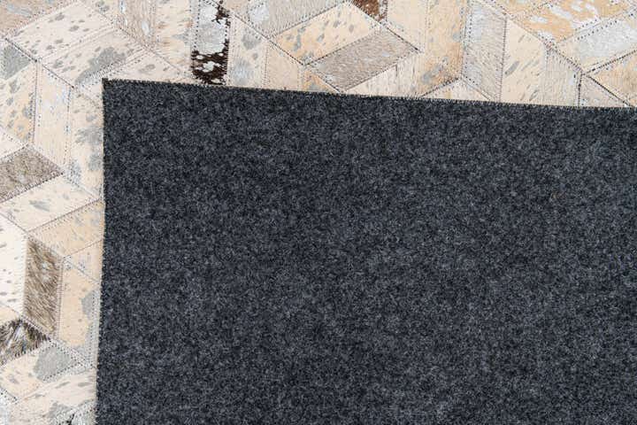 5' 4 x 7' 8 Cowhide Stocks Rug