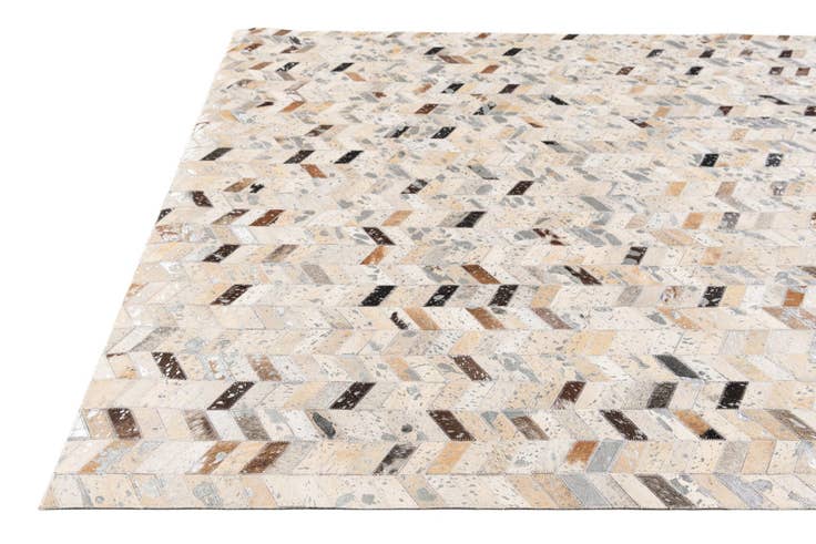 Detail image of 5' 4 x 7' 7 Cowhide Stocks Rug