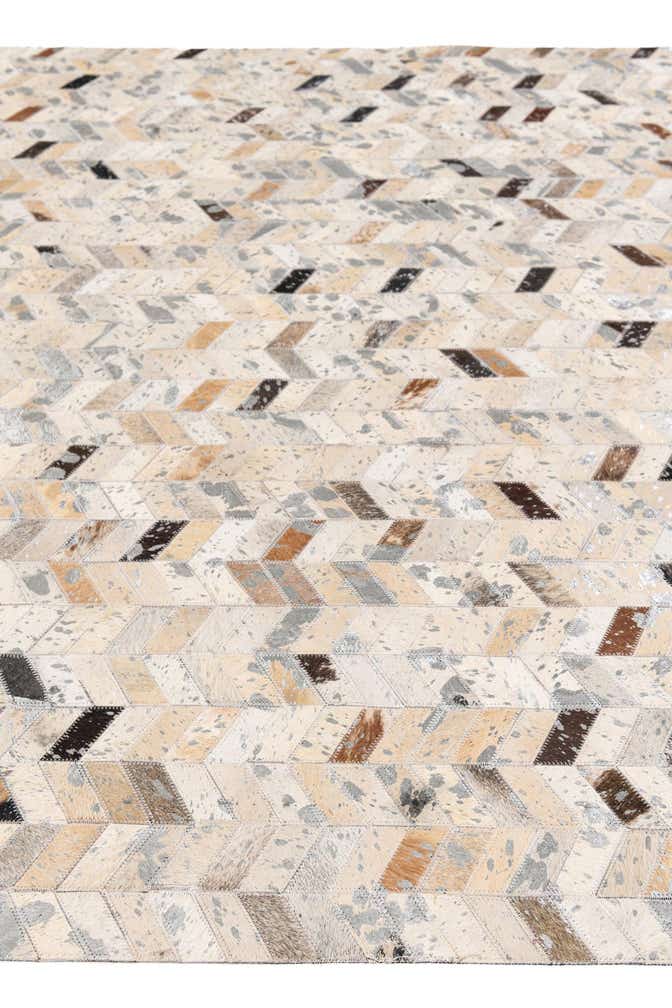 5' 4 x 7' 7 Cowhide Stocks Rug