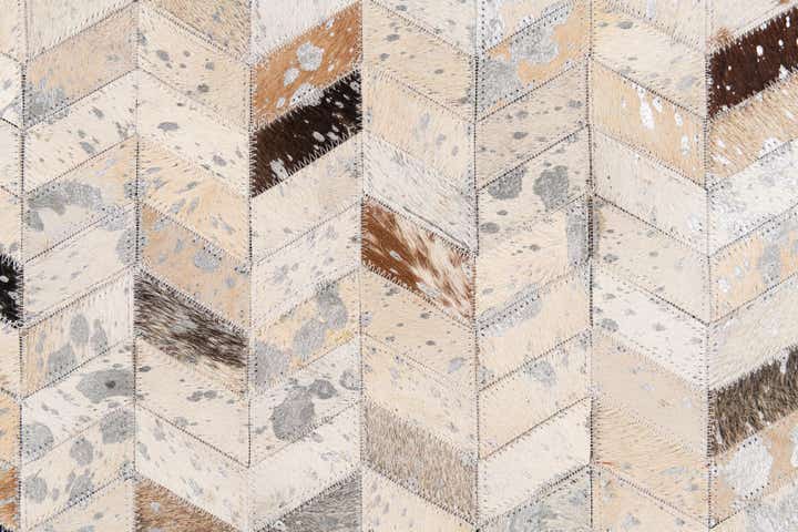 5' 4 x 7' 7 Cowhide Stocks Rug