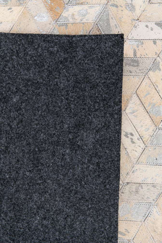 5' 4 x 7' 7 Cowhide Stocks Rug