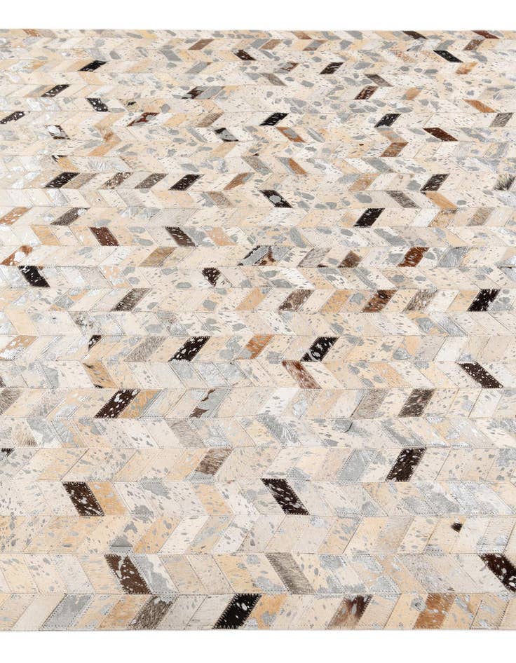 Detail image of 5' 4 x 7' 7 Cowhide Stocks Rug