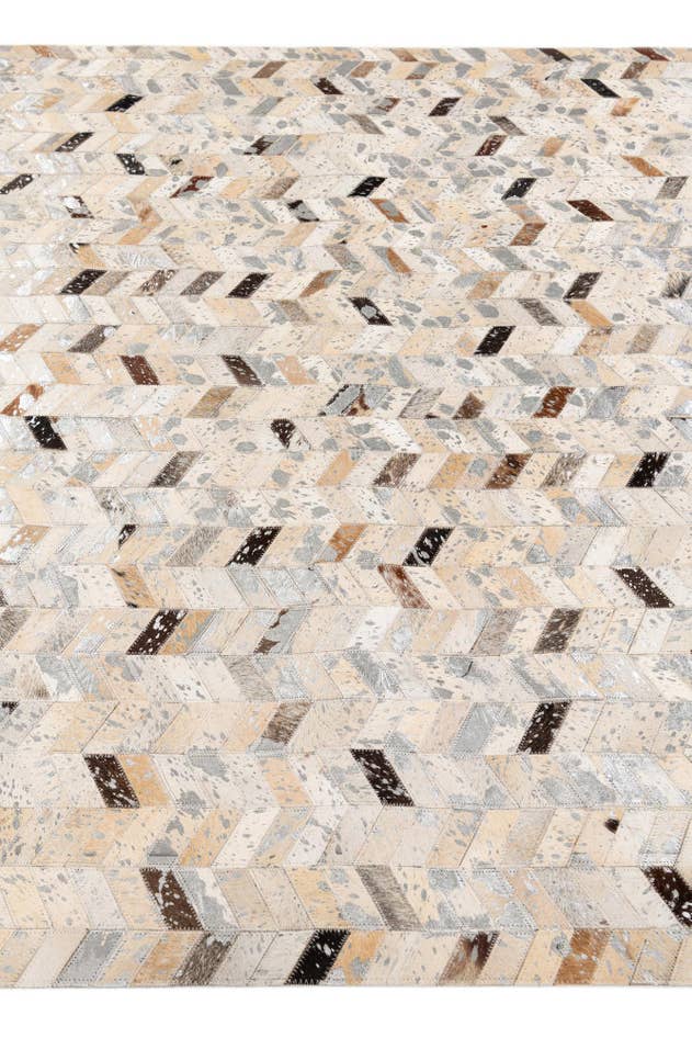 Detail image of 5' 4 x 7' 7 Cowhide Stocks Rug