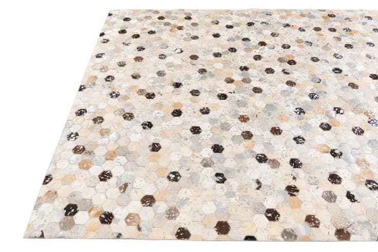 Detail image of 5' 3 x 7' 6 Cowhide Stocks Rug