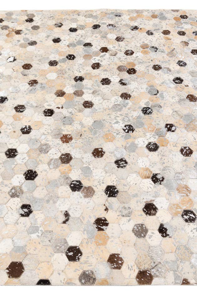 Detail image of 5' 3 x 7' 6 Cowhide Stocks Rug