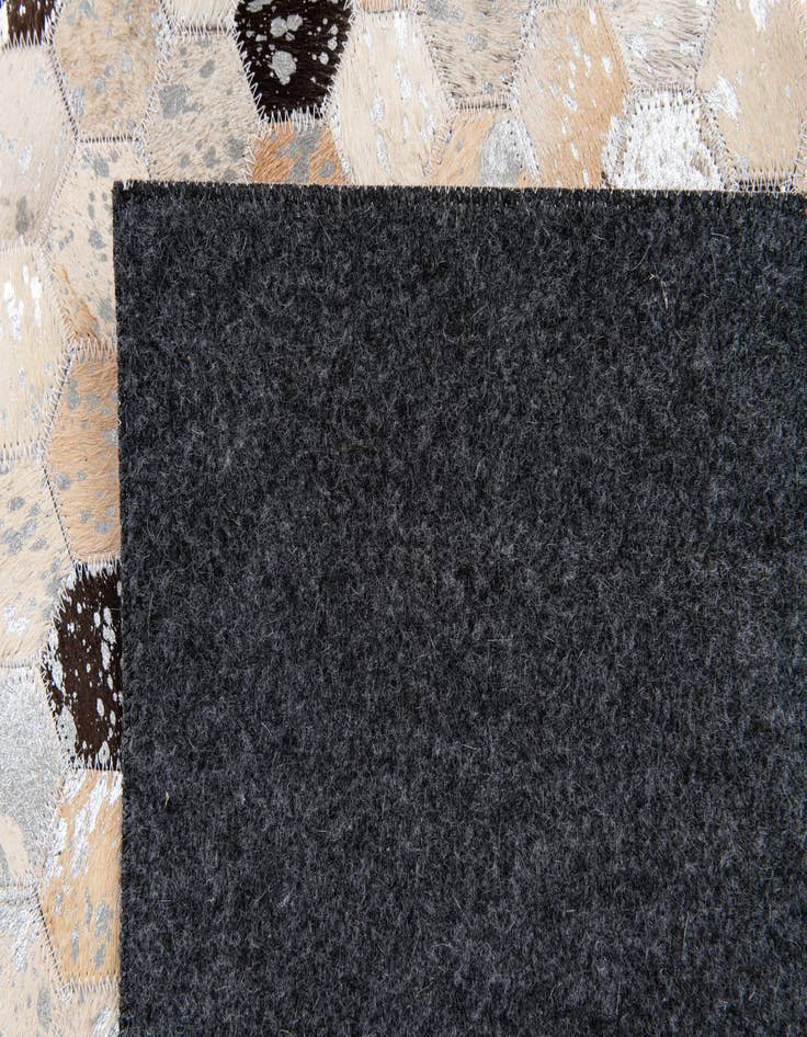 Detail image of 5' 3 x 7' 6 Cowhide Stocks Rug