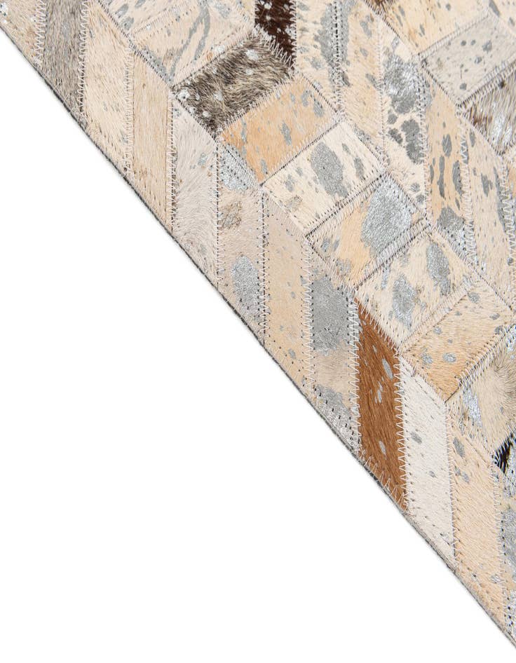 Detail image of 5' 4 x 7' 6 Cowhide Stocks Rug