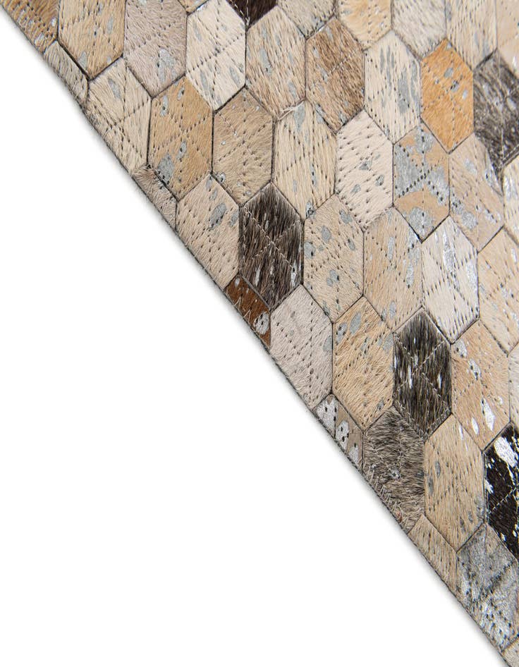 Detail image of 5' 6 x 7' 7 Cowhide Stocks Rug