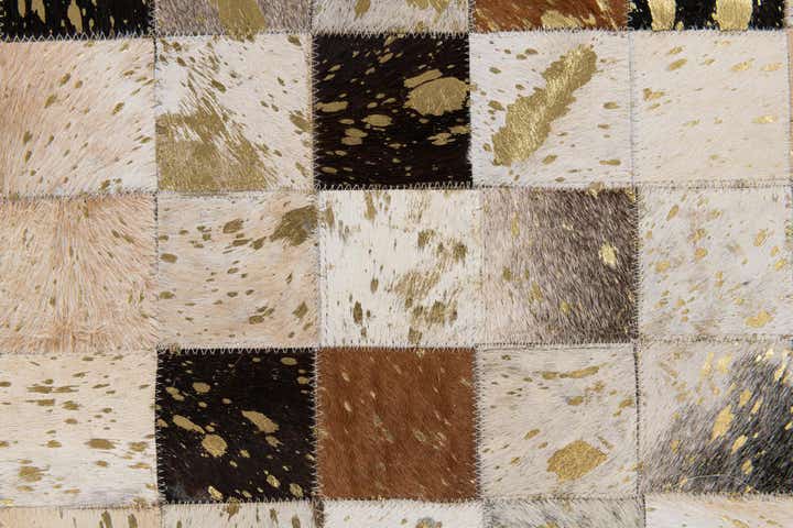 5' 1 x 8' Cowhide Stocks Rug