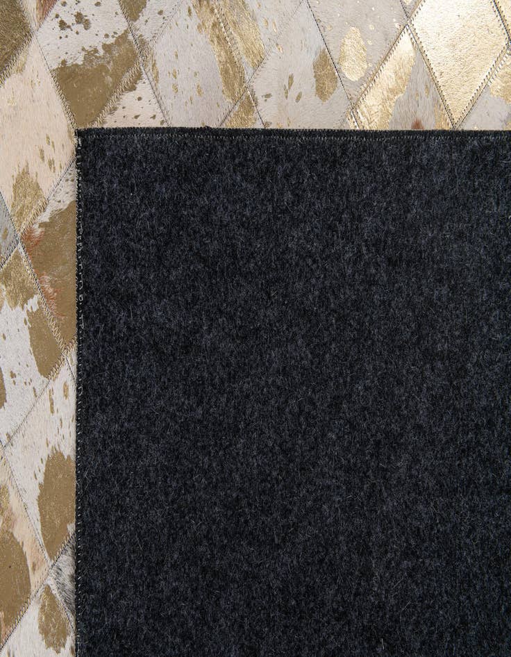 Detail image of 5' 2 x 7' 11 Cowhide Stocks Rug