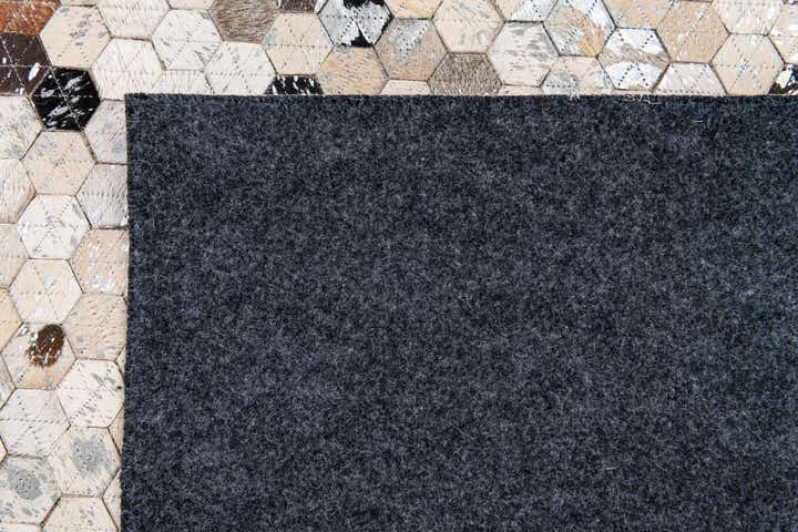 5' 4 x 7' 7 Cowhide Stocks Rug