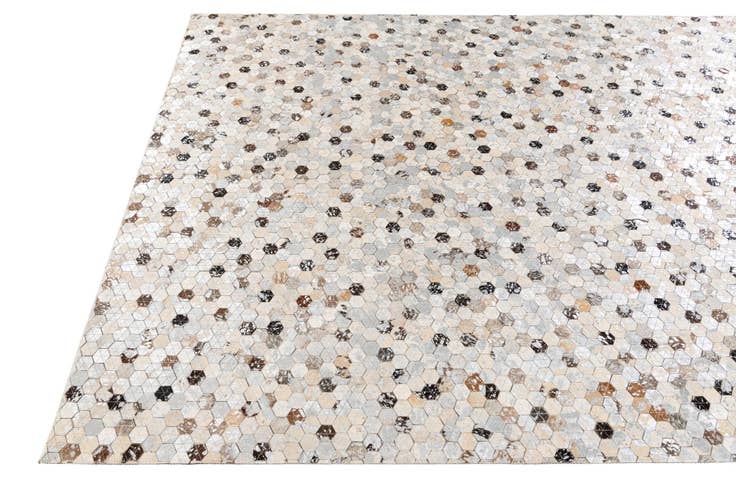 Detail image of 5' 4 x 7' 9 Cowhide Stocks Rug