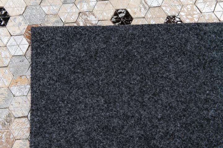 5' 4 x 7' 9 Cowhide Stocks Rug