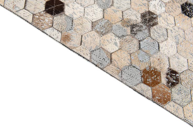 Detail image of 5' 3 x 7' 8 Cowhide Stocks Rug