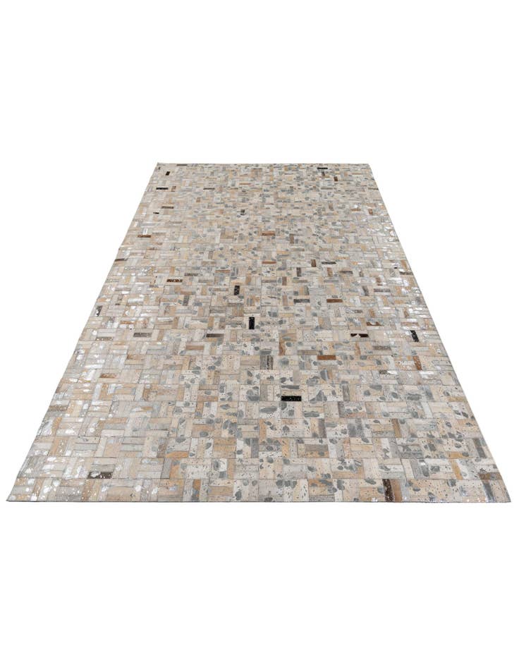 Detail image of 4' 11 x 8' 1 Cowhide Stocks Rug