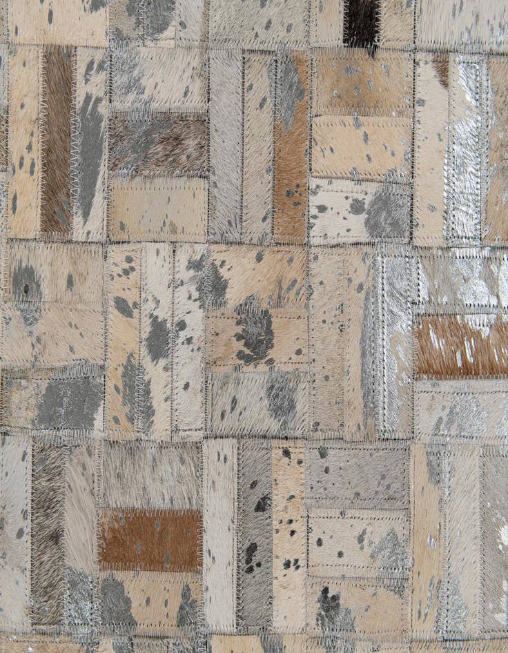 Detail image of 4' 11 x 8' 1 Cowhide Stocks Rug