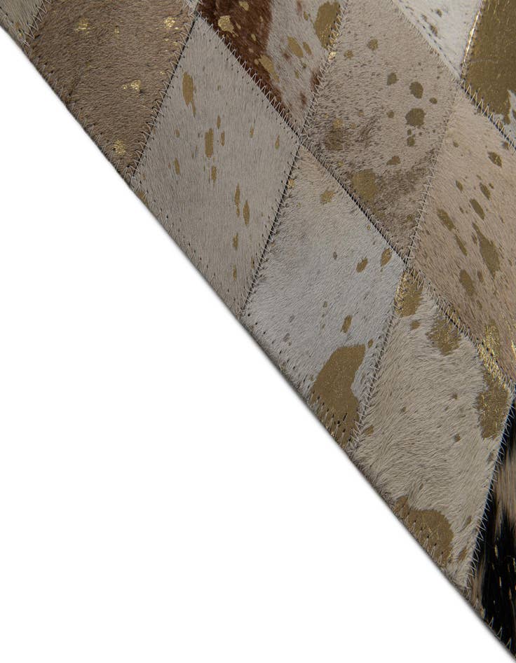 Detail image of 5' 1 x 7' 10 Cowhide Stocks Rug