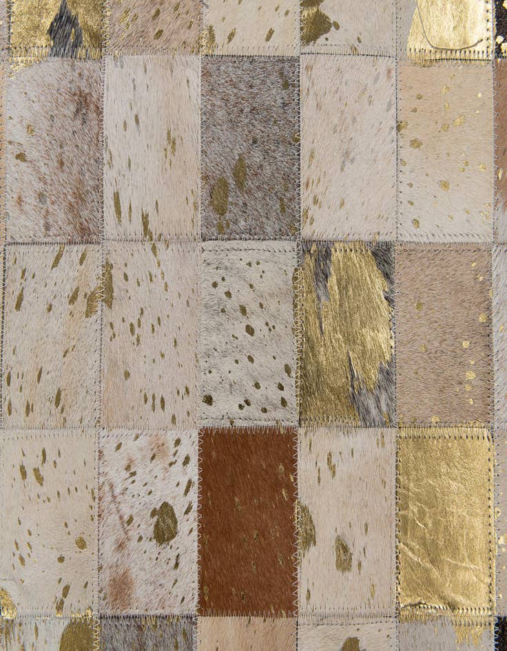 Detail image of 5' 1 x 7' 10 Cowhide Stocks Rug