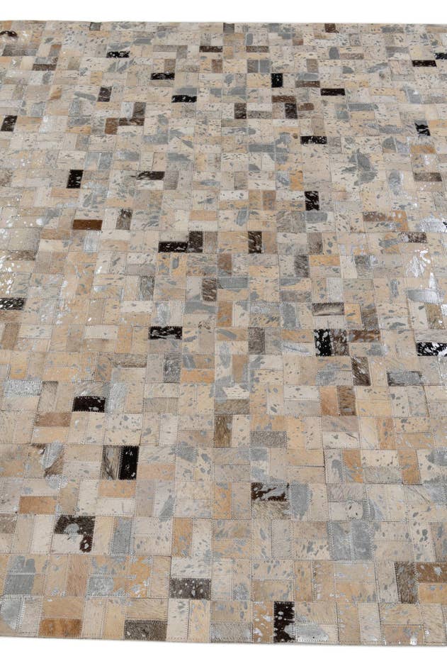 Detail image of 5' 3 x 7' 6 Cowhide Stocks Rug
