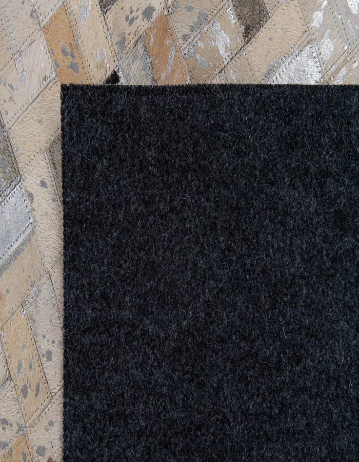 Detail image of 5' 3 x 7' 6 Cowhide Stocks Rug