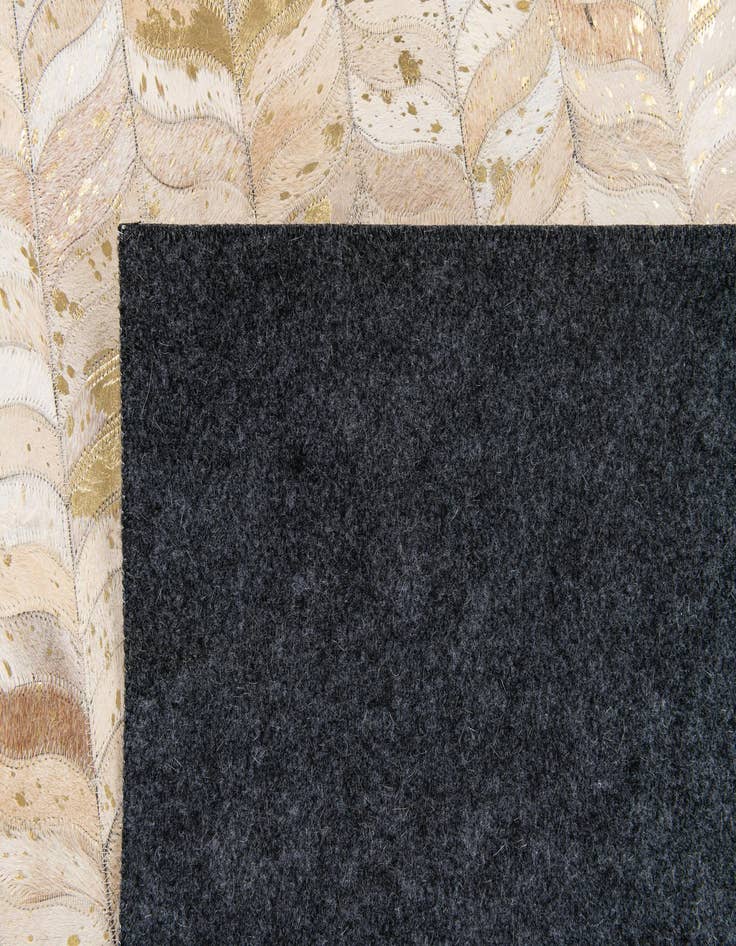 Detail image of 5' x 8' Cowhide Stocks Rug