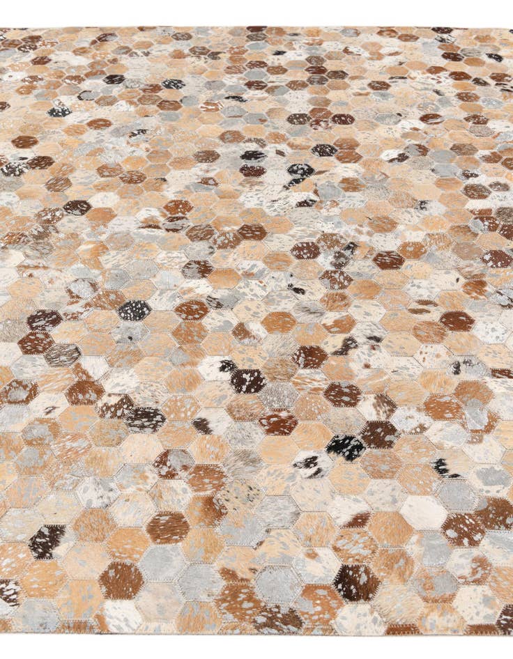 Detail image of 5' 5 x 7' 6 Cowhide Stocks Rug