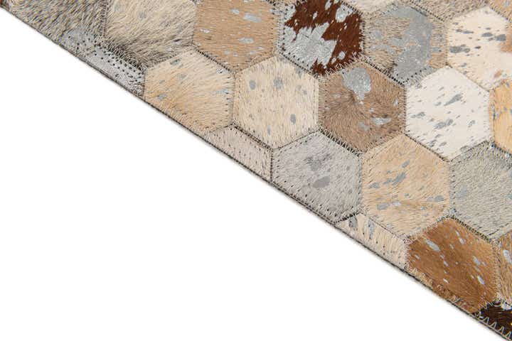 5' 2 x 7' 5 Cowhide Stocks Rug