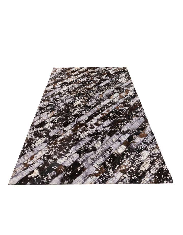 5' 1 x 8' Cowhide Stocks Rug