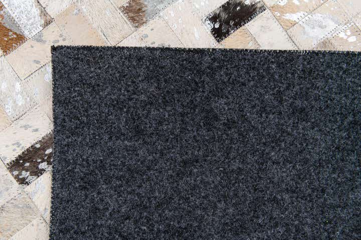 5' 4 x 7' 6 Cowhide Stocks Rug