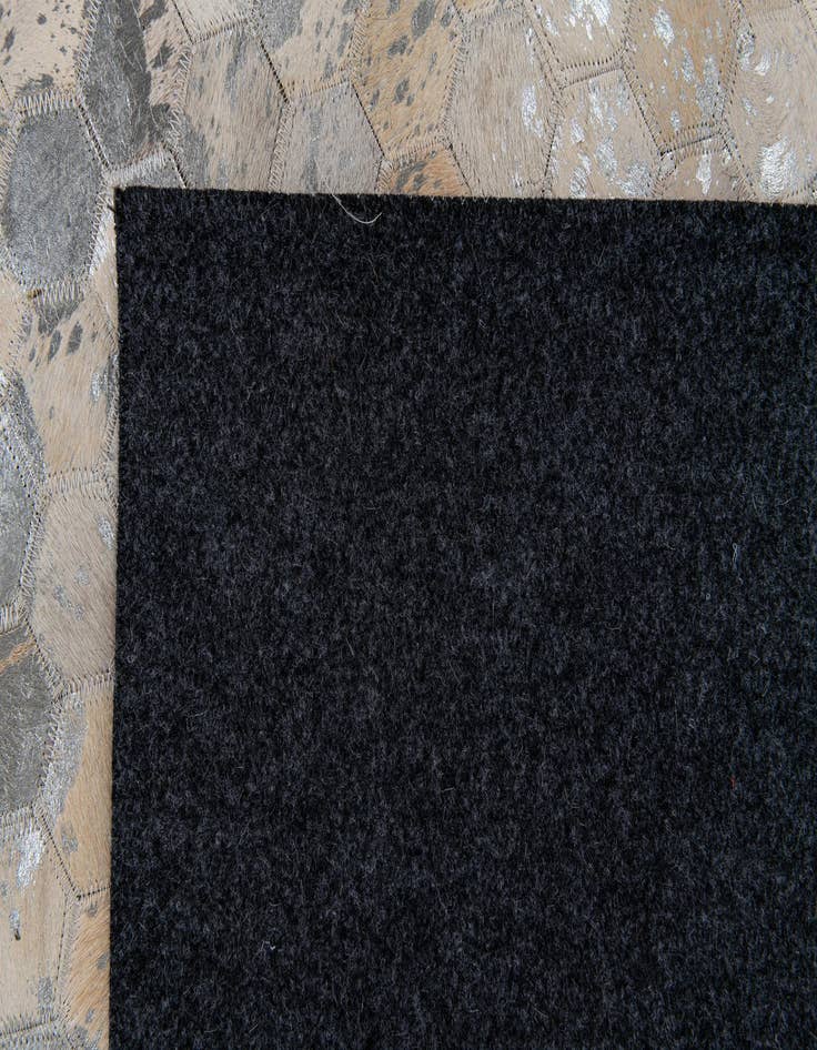 Detail image of 5' 3 x 7' 6 Cowhide Stocks Rug