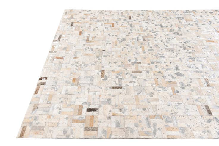 Detail image of 4' 11 x 8' 1 Cowhide Stocks Rug