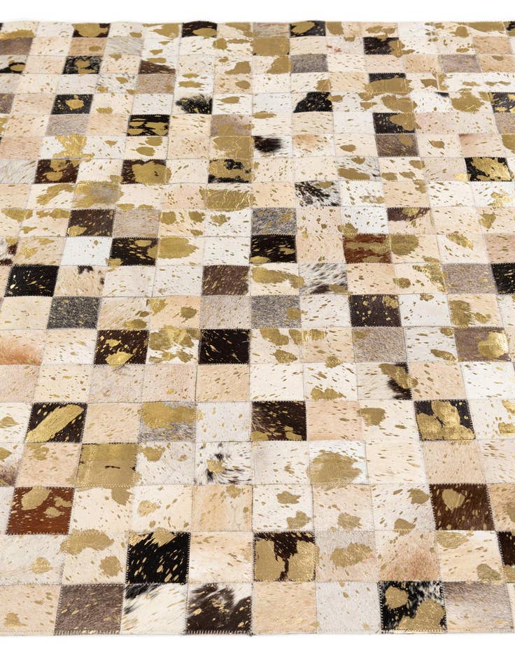 Detail image of 5' x 7' 11 Cowhide Stocks Rug