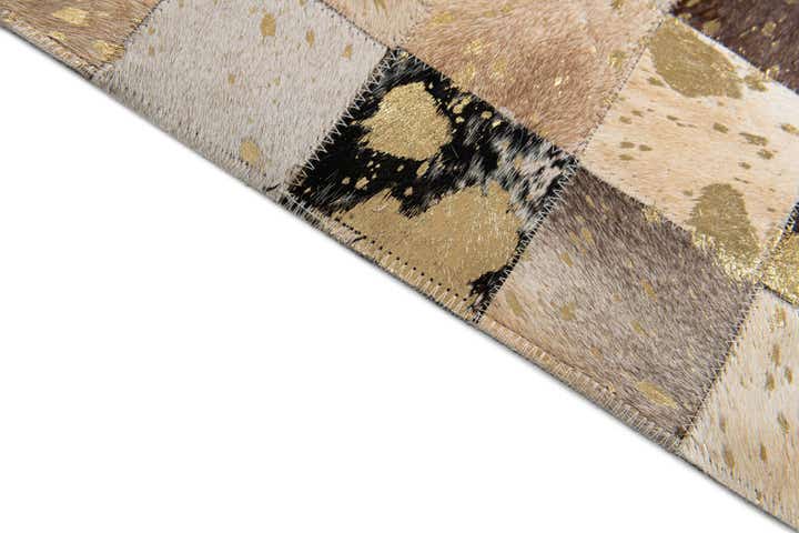 5' x 7' 11 Cowhide Stocks Rug
