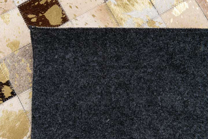5' x 7' 11 Cowhide Stocks Rug