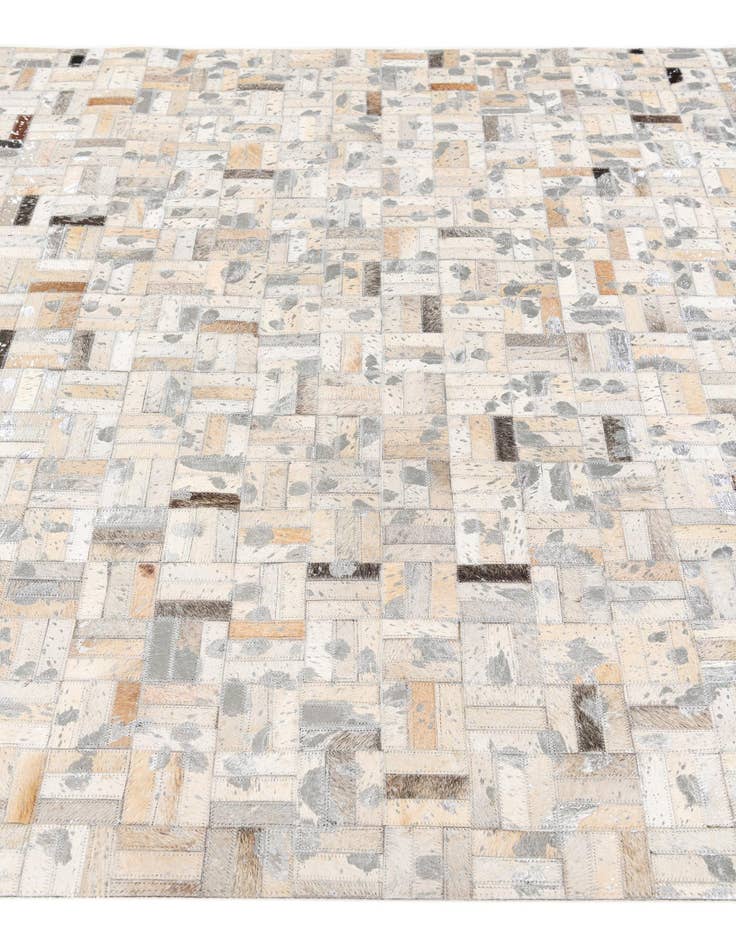 Detail image of 4' 11 x 8' 1 Cowhide Stocks Rug