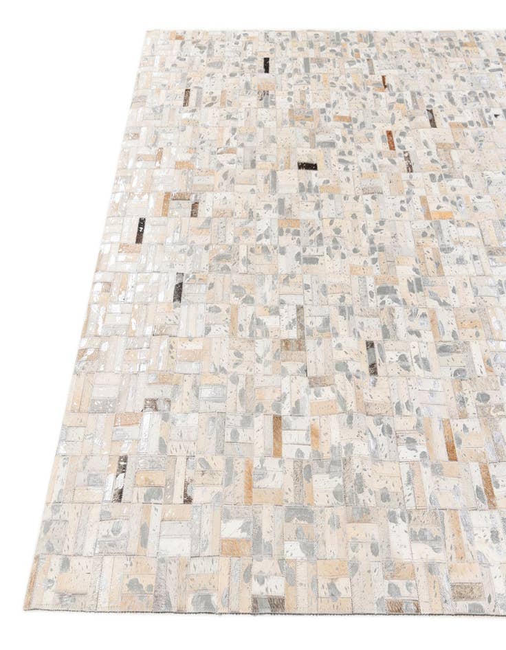 Detail image of 4' 11 x 8' 1 Cowhide Stocks Rug