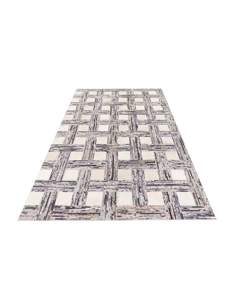 Detail image of 4' 11 x 7' 8 Cowhide Stocks Rug