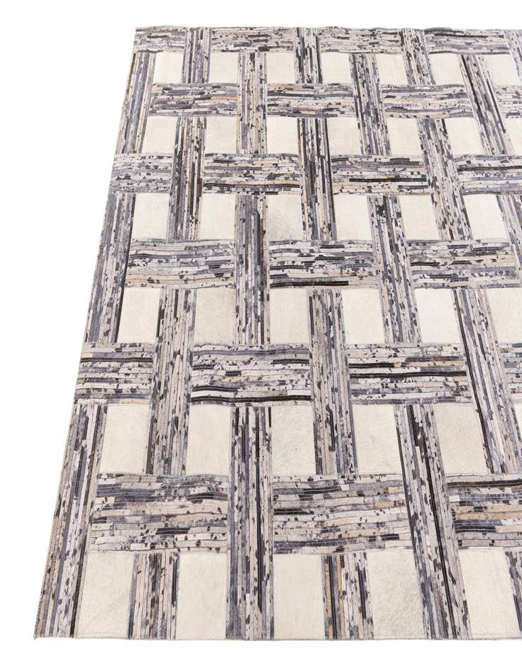 Detail image of 4' 11 x 7' 8 Cowhide Stocks Rug