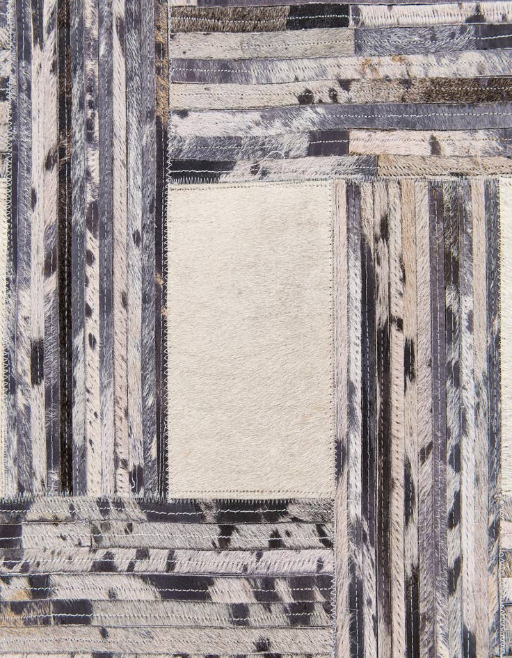 Detail image of 4' 11 x 7' 8 Cowhide Stocks Rug