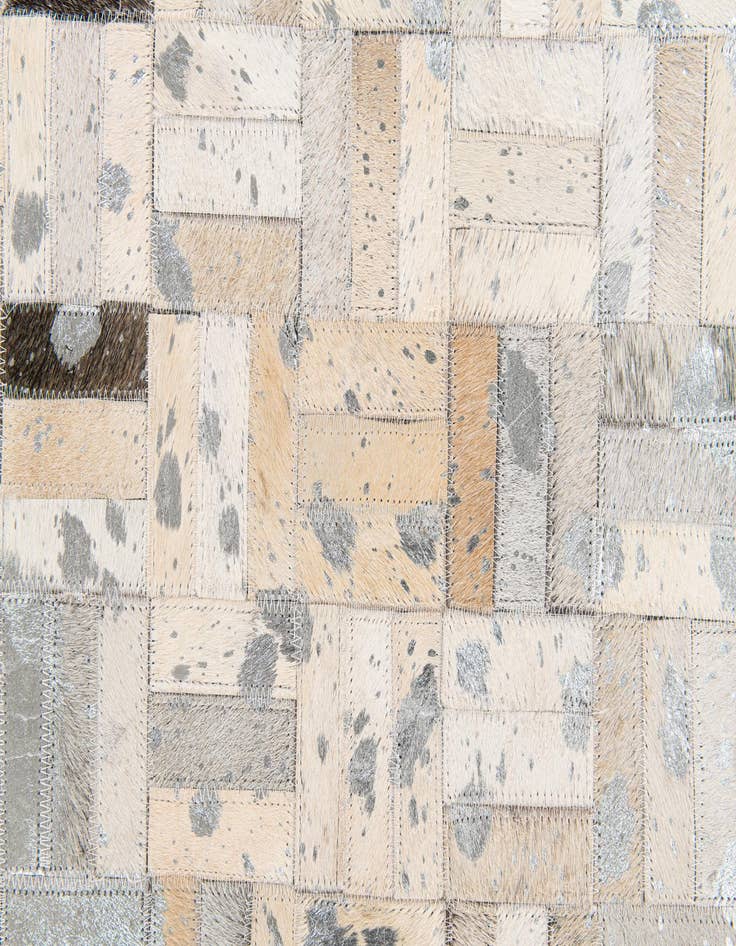 Detail image of 4' 11 x 8' Cowhide Stocks Rug