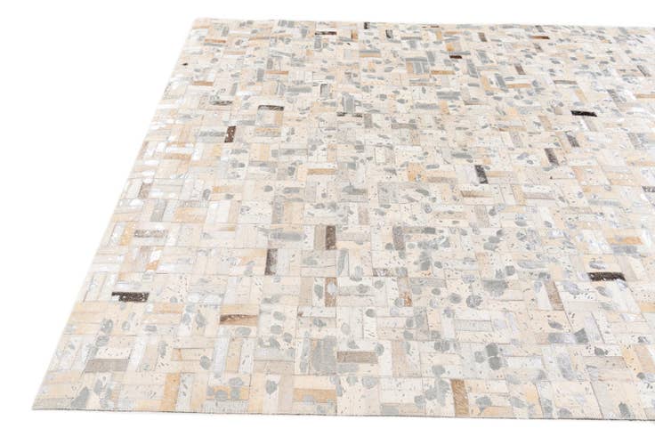 Detail image of 4' 11 x 8' 1 Cowhide Stocks Rug