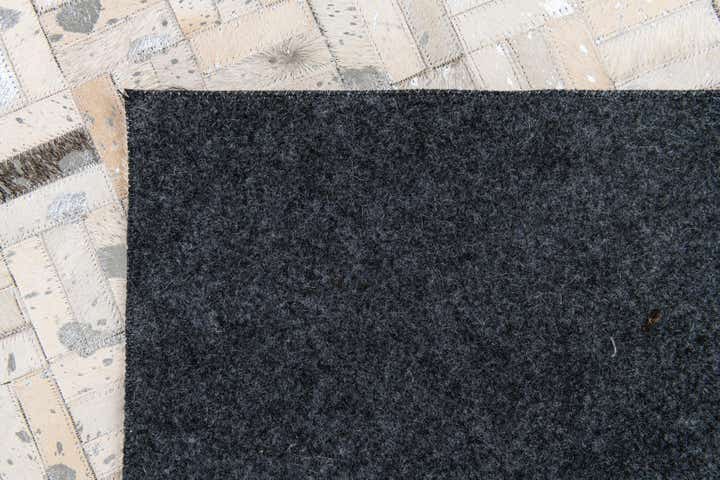5' x 8' 2 Cowhide Stocks Rug