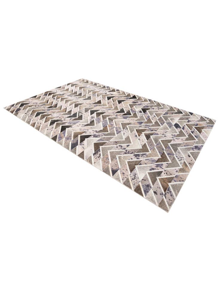 Detail image of 5' x 7' 10 Cowhide Stocks Rug